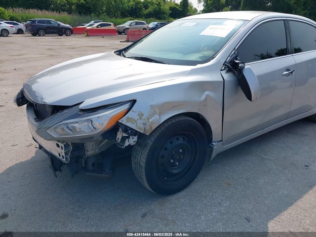 1N4AL3AP0HC182825 Nissan Altima 2.5 S