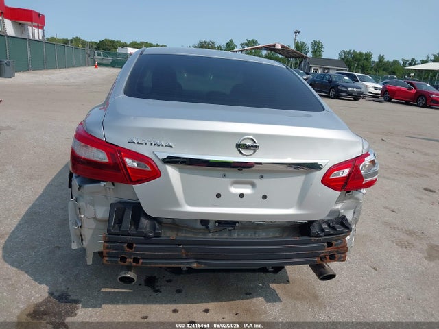 1N4AL3AP0HC182825 Nissan Altima 2.5 S