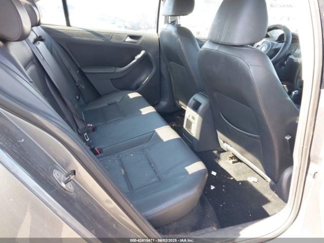 3VWD17AJ3EM285227 Volkswagen Jetta 1.8t Se