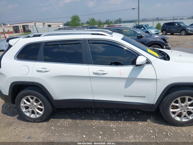 1C4PJMCB8GW148470 Jeep 2016