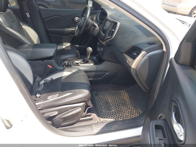 1C4PJMCB8GW148470 Jeep 2016