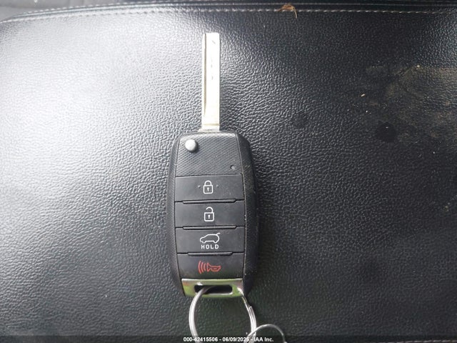 5XYPGDA38HG214721 KIA 2017