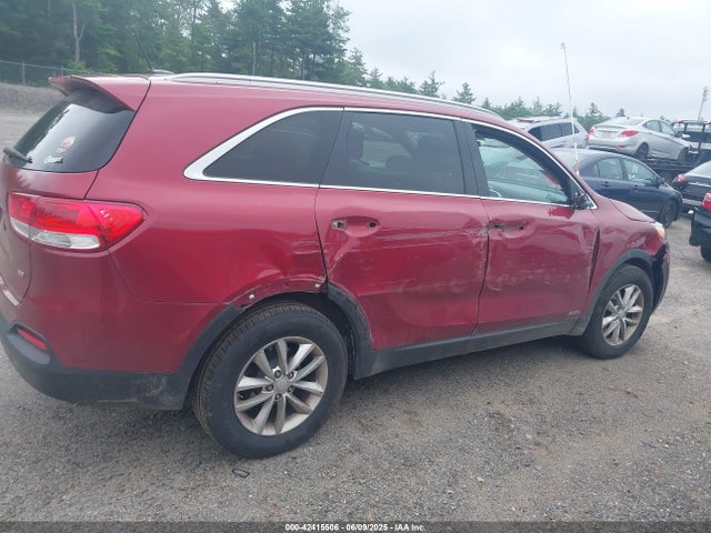 5XYPGDA38HG214721 KIA 2017