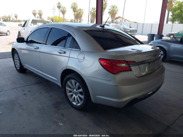 2012 CHRYSLER 200 1C3CCBBB3CN101382 Photo 2