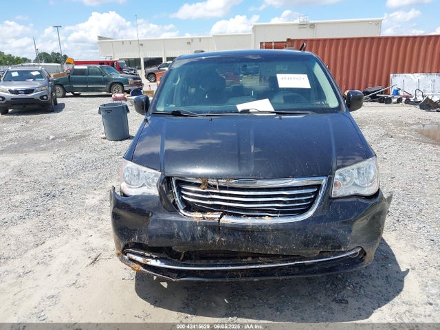 2C4RC1BG0GR293316 Chrysler Town and Country