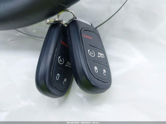 1C4PJLCB8FW643633 Jeep 2015