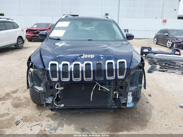 1C4PJLCB8FW643633 Jeep 2015