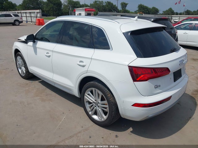 2018 AUDI Q5 WA1BNAFY5J2052172 Photo 2