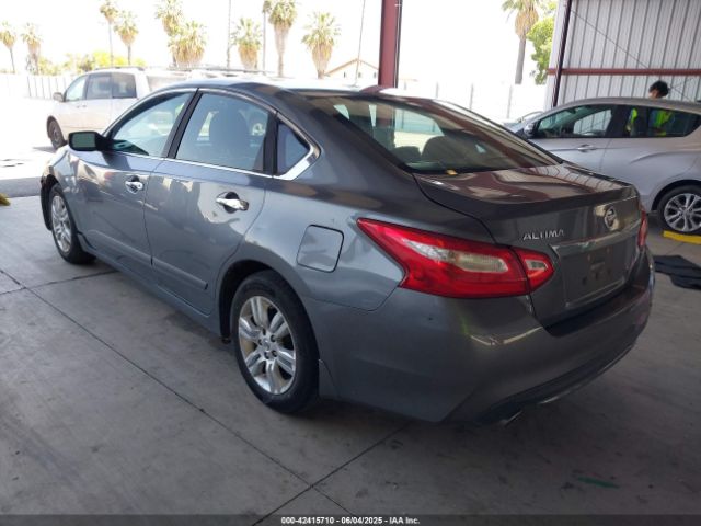 2017 NISSAN ALTIMA 1N4AL3AP9HN333102 Photo 2
