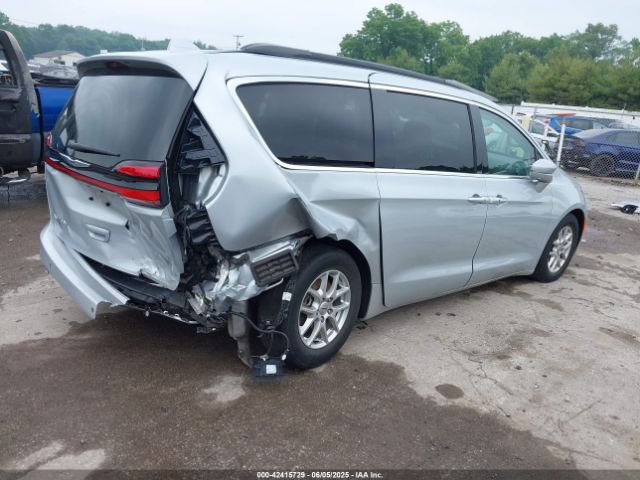2022 CHRYSLER PACIFICA 2C4RC1BG1NR135628 Photo 3