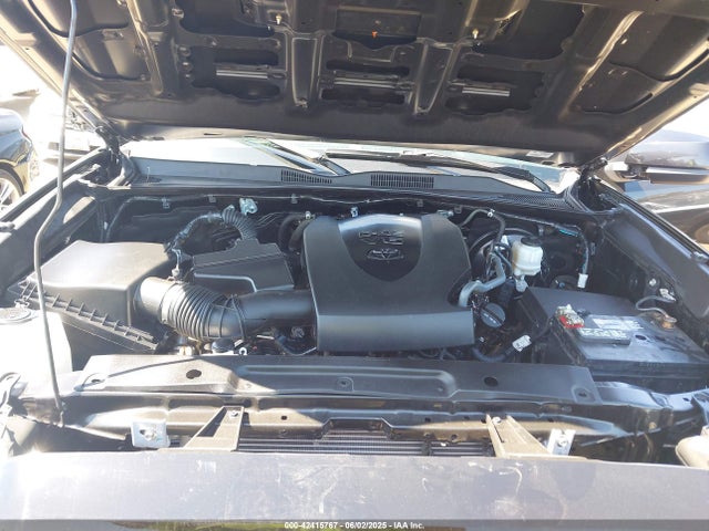 3TMAZ5CNXNM179845 Toyota Tacoma Sr5 V6