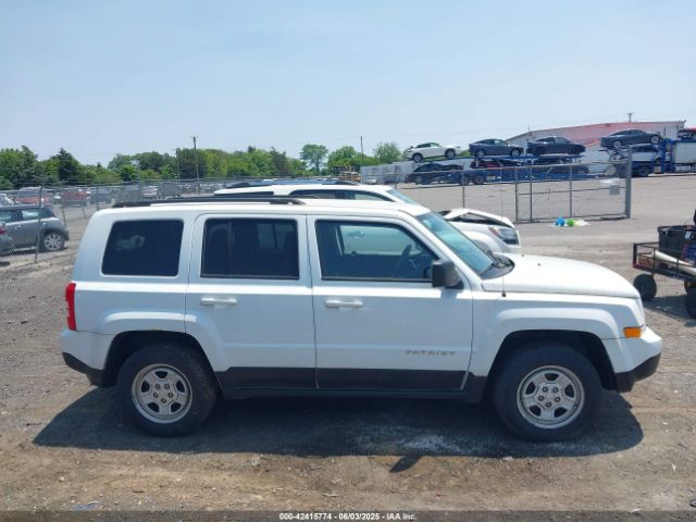 1C4NJRBB6GD668717 Jeep Patriot Sport