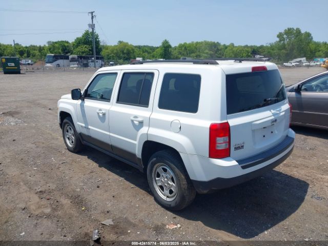 1C4NJRBB6GD668717 Jeep Patriot Sport