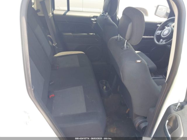 1C4NJRBB6GD668717 Jeep Patriot Sport