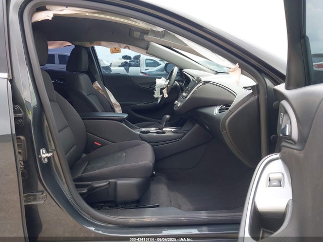1G1ZE5ST1HF227115 Chevrolet MALIBU 1LT