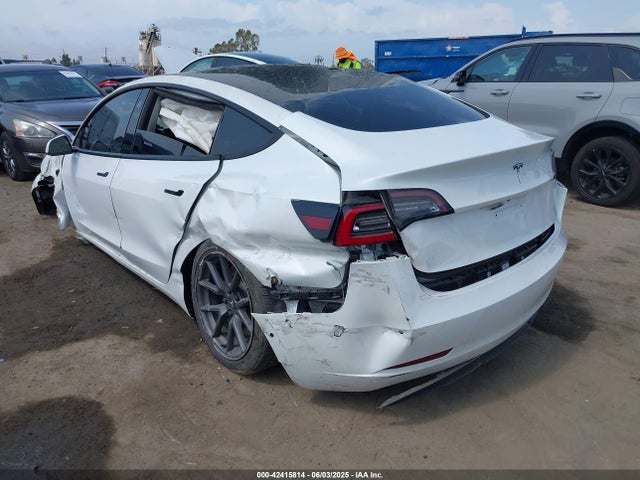 2021 TESLA MODEL 3 5YJ3E1EA3MF921206 Photo 2