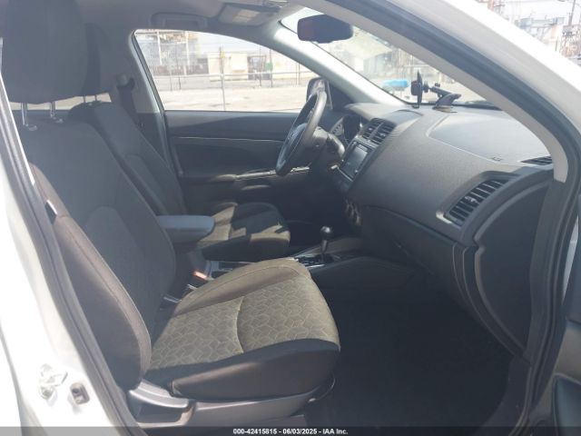 2021 MITSUBISHI OUTLANDER SPORT JA4APUAU7MU027570 Photo 4