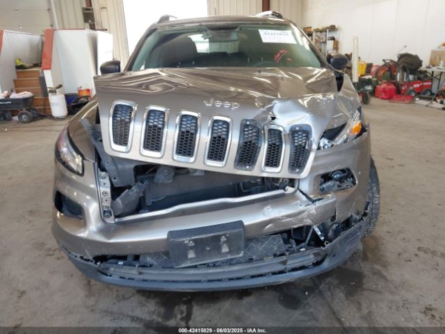 1C4PJMAB2HW537884 Jeep Cherokee