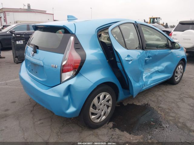 JTDKDTB35F1112124 Toyota Prius C Two