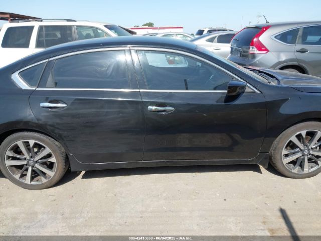 1N4AL3AP3HC164982 Nissan Altima 2.5 Sr