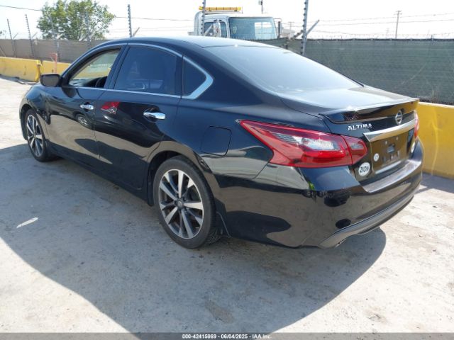 1N4AL3AP3HC164982 Nissan Altima 2.5 Sr