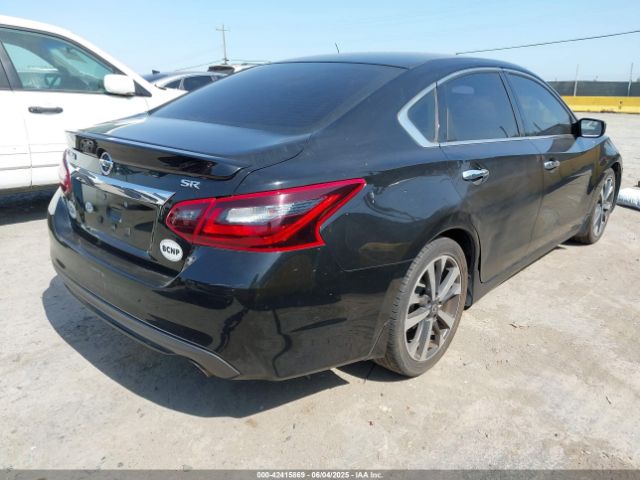 1N4AL3AP3HC164982 Nissan Altima 2.5 Sr