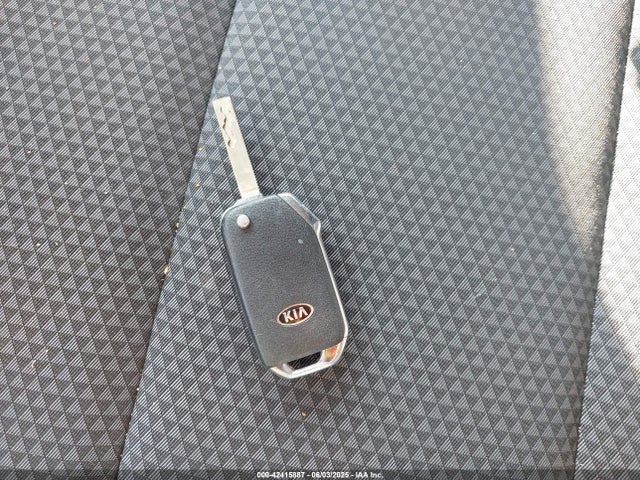 KNDJ23AU7M7143025 KIA mpi nu