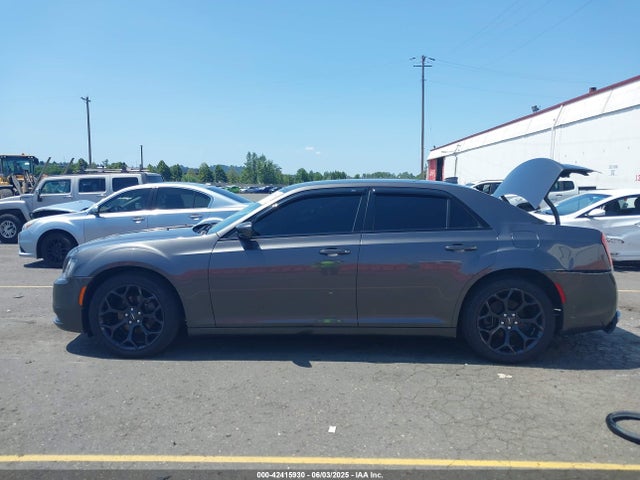 2C3CCABG4KH656015 Chrysler 300