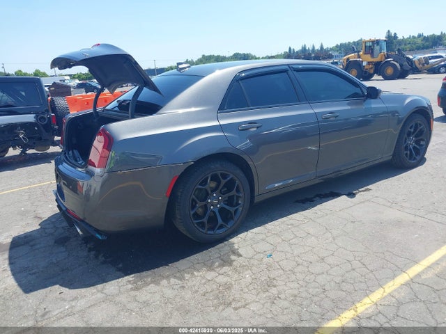 2C3CCABG4KH656015 Chrysler 300