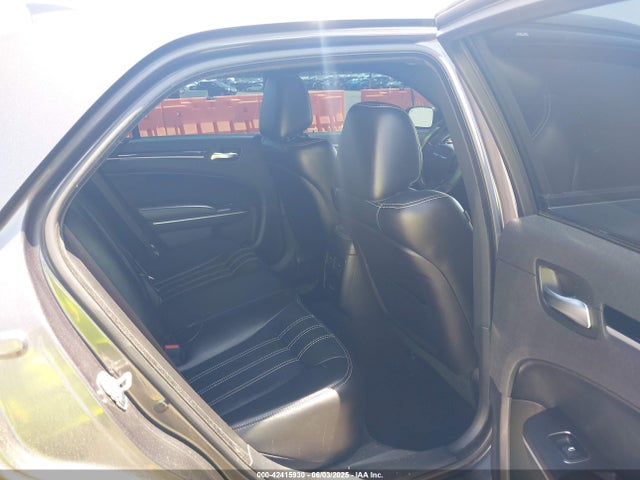 2C3CCABG4KH656015 Chrysler 300