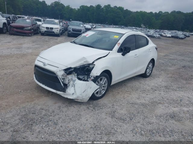 3MYDLBYV4JY302016 Toyota YARIS IA