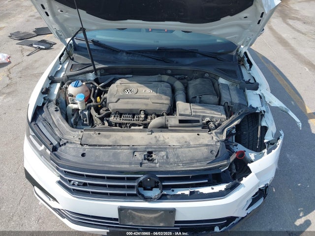 1VWDT7A31HC022087 Volkswagen 1.8 tsi