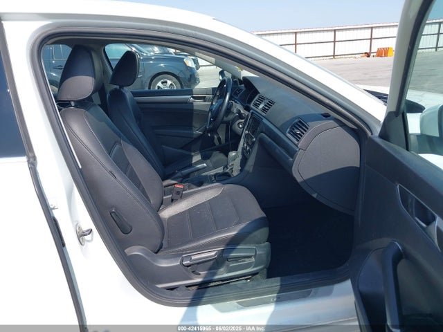 1VWDT7A31HC022087 Volkswagen 1.8 tsi