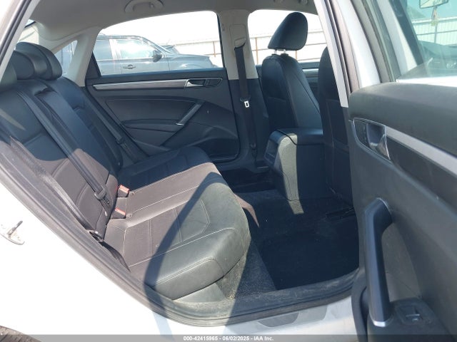 1VWDT7A31HC022087 Volkswagen 1.8 tsi
