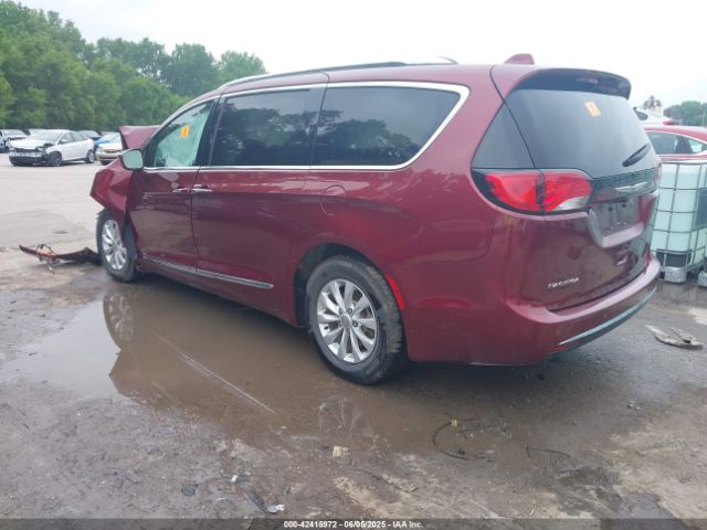 2018 CHRYSLER PACIFICA 2C4RC1BG7JR217518 Photo 2