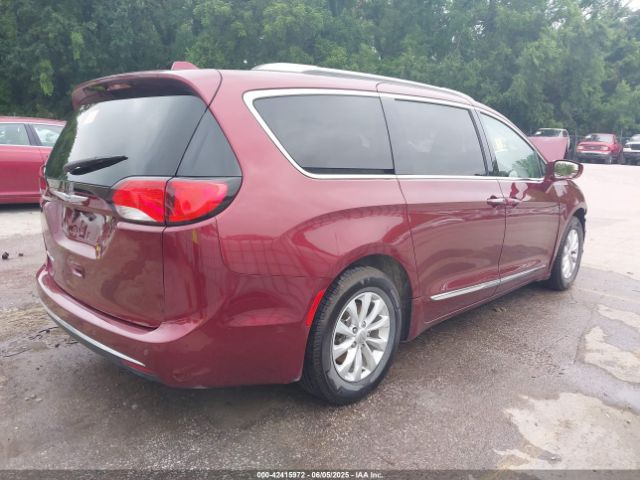 2018 CHRYSLER PACIFICA 2C4RC1BG7JR217518 Photo 3