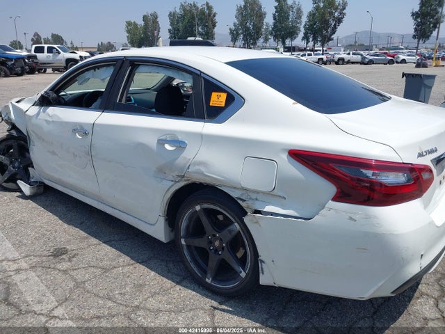 1N4AL3APXJC140622 Nissan 2018