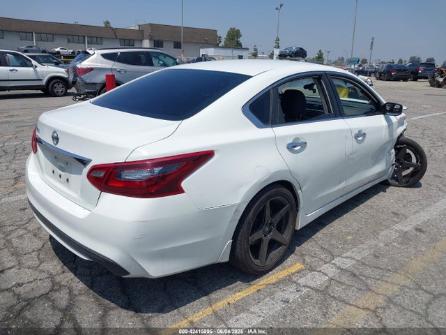 1N4AL3APXJC140622 Nissan 2018