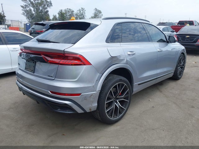 2022 AUDI Q8 WA1EVBF11ND008847 Photo 3