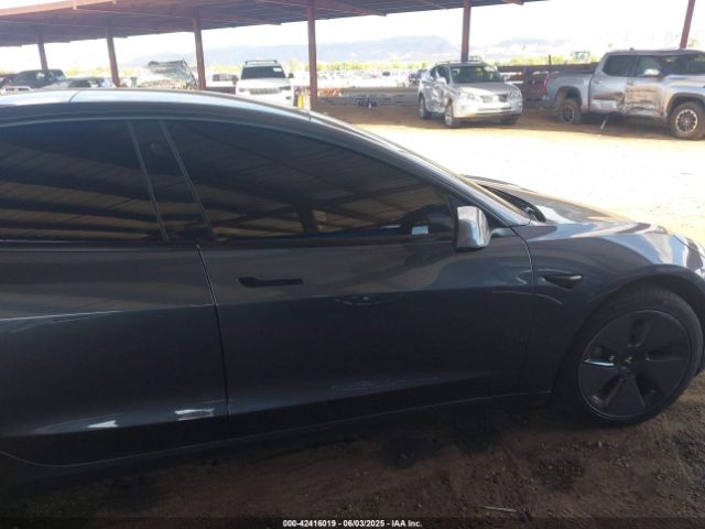 2021 TESLA MODEL 3 5YJ3E1EB1MF979663 Photo 4
