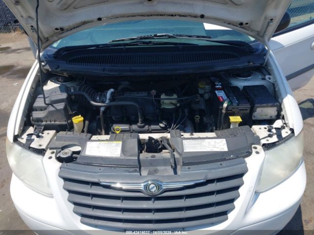 2006 CHRYSLER TOWN & COUNTRY 1A4GP45R26B704121 Photo 9