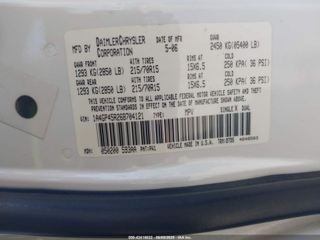 2006 CHRYSLER TOWN & COUNTRY 1A4GP45R26B704121 Photo 8