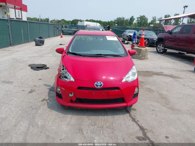 JTDKDTB37E1566373 Toyota Prius C Three