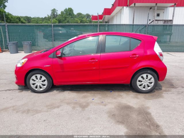 JTDKDTB37E1566373 Toyota Prius C Three