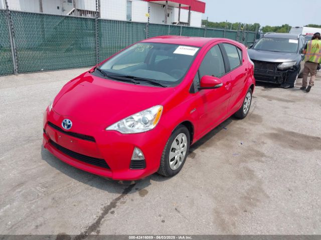 JTDKDTB37E1566373 Toyota Prius C Three
