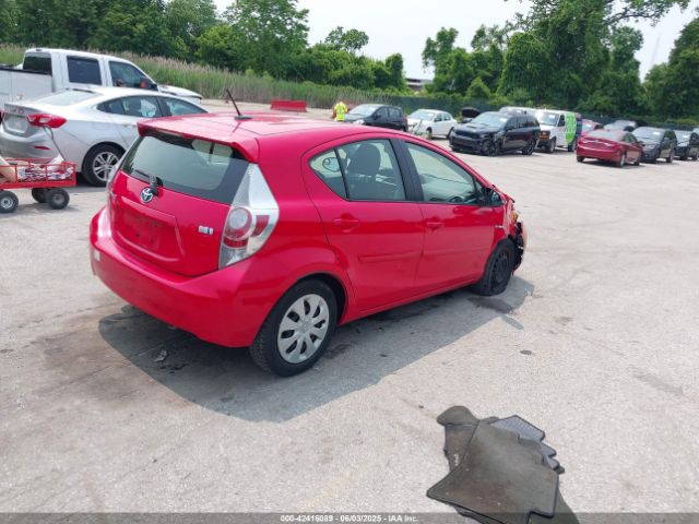 JTDKDTB37E1566373 Toyota Prius C Three