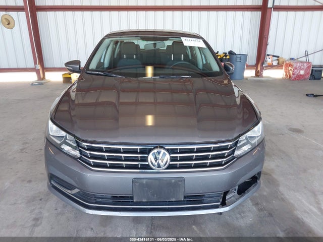 1VWAA7A37JC047557 Volkswagen 2.0 tsi