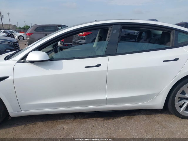 Tesla 2022 2022 5YJ3E1EA2NF200652 Image 14