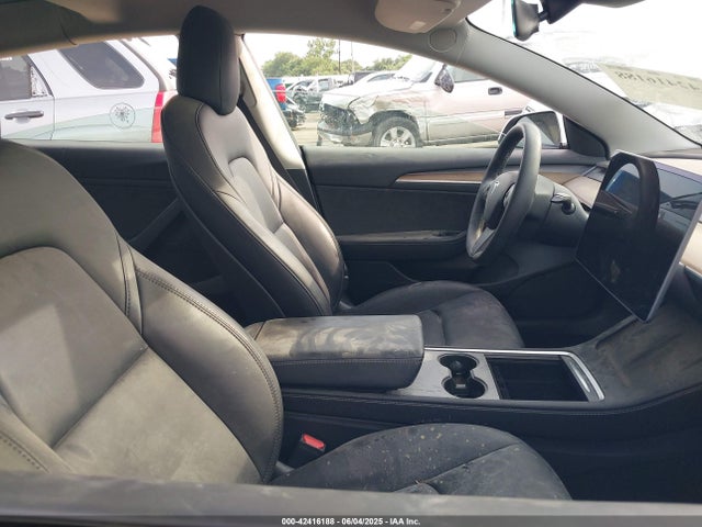 2022 TESLA MODEL 3 5YJ3E1EA2NF200652 Photo 4