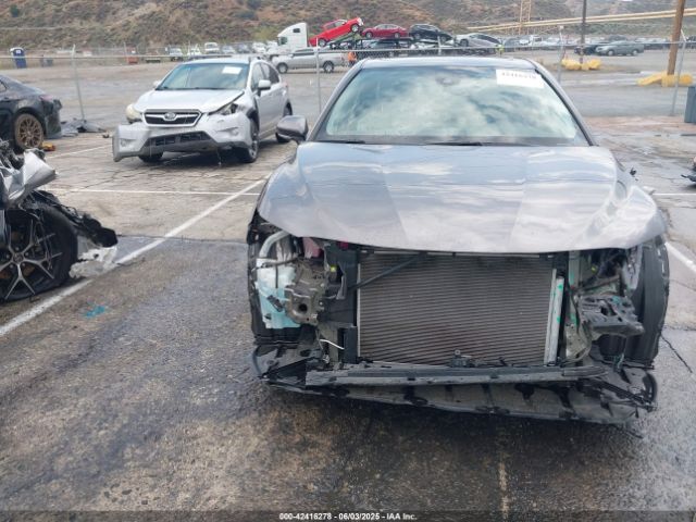 4T1F31AK9RU068189 Toyota Camry Hybrid Xle